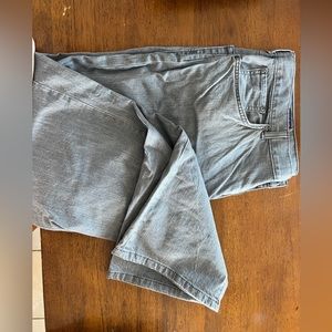 Men’s Patagonia gray jeans size 38 used very good condition